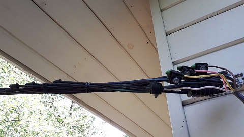 Монтаж кабеля сип от столба к дому